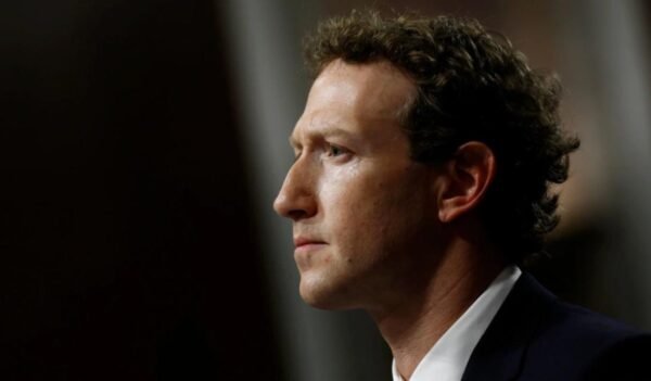 4616 Markas Zuckerbergas Kuria Dirbtinio Inte