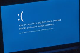 4706 Windows Pakeičia Mėlynąjį Mirties Ekraną