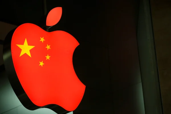Apple Siūlo Nuolaidas Kinijoje Dėl Augančios Konkurencijos