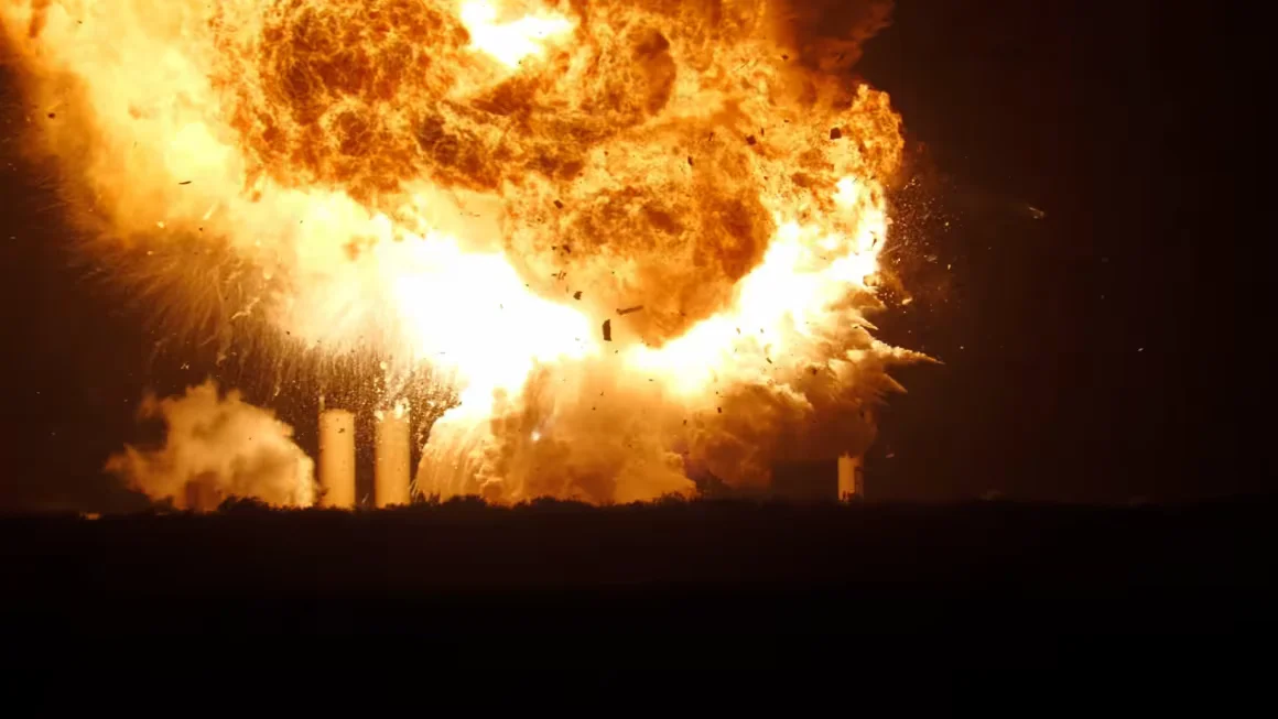 Spacex Raketos Sprogimas Per Bandymus Teksase