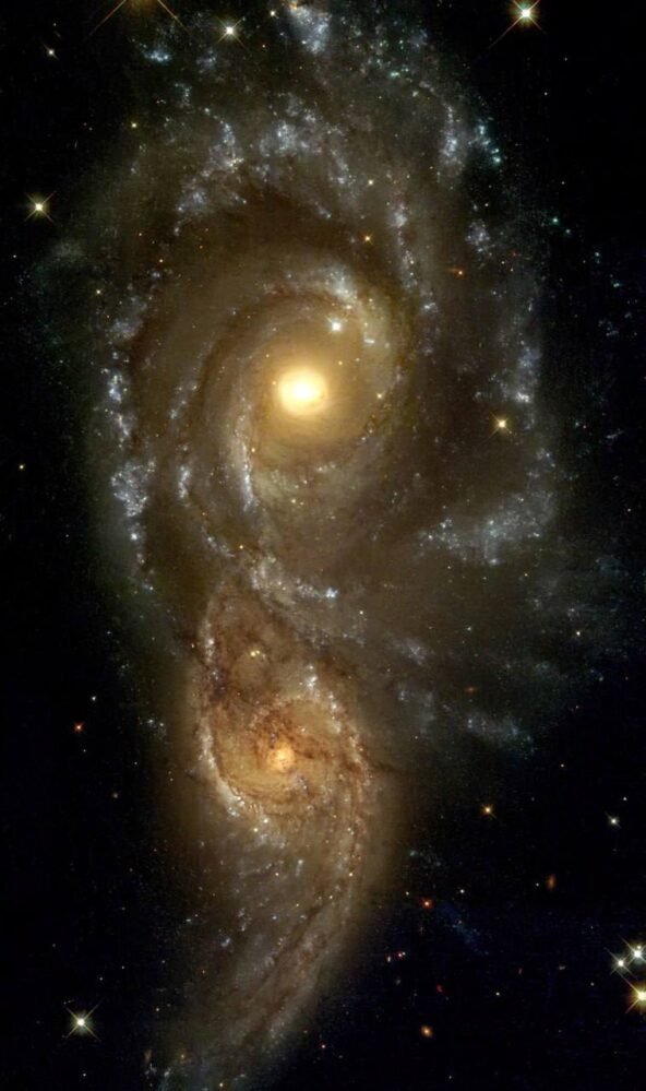 3814 Galaktikų Susidūrimai Hubble Teleskopo V
