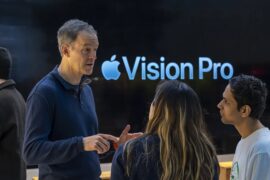 4802 Pokyčiai Apple Vadovybėje Dizaineriai