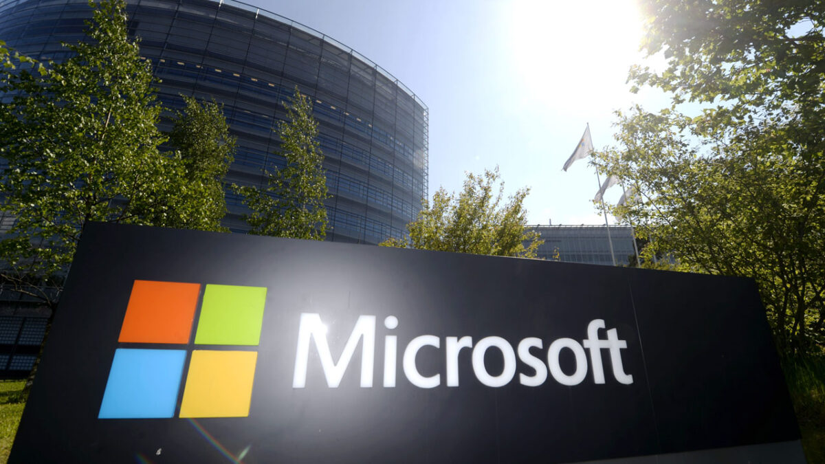 Microsoft Rinkos Vertė Viršijo Keturis Trilijonus Dolerių