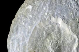 3273 Herschel Krateris įspūdingas Mimo Paviršiaus Reiškinys