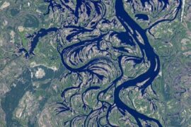 3280 Vaizdas į Dniepro Upę Iš Kosmoso