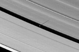 3998 Saturno Palydovas Panas Ir Jo šešėlis Ant žiedų