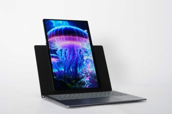 5129 Lenovo Pristatys Naują Nešiojamąjį Kompiuterį Su Sukamu Ekra