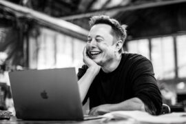 667 Sr Space Oficialiai Paskelbta Bankrutavusia