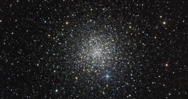 Mokslininkai Tyrinėja Ngc 6752 žvaigždžių Spiečių
