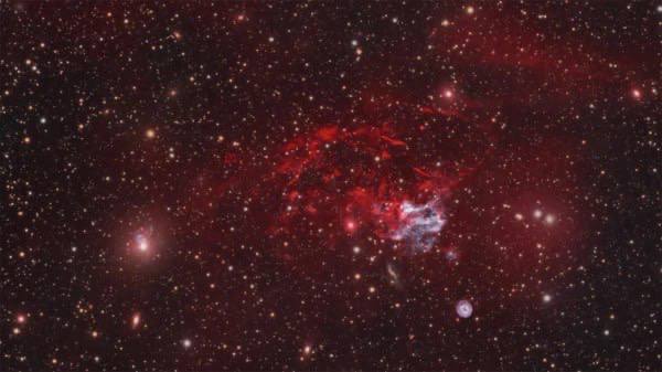 3327 Jaunuolis Atranda Didžiausią šviesos Aidą Iš Juodosios Skylė