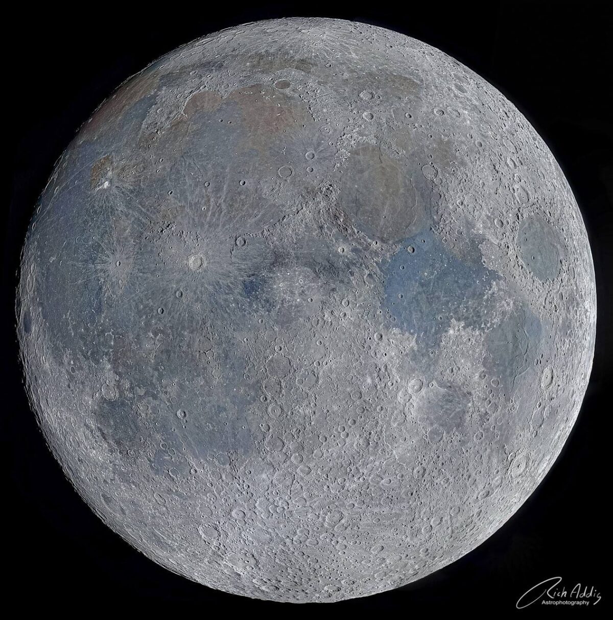 3380 Mėnulio Paviršiaus 3d Reljefo Atskleidimas Naudojant Kompozi