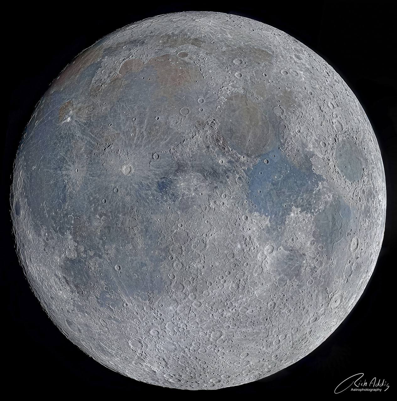 3380 Mėnulio Paviršiaus 3d Reljefo Atskleidimas Naudojant Kompozi