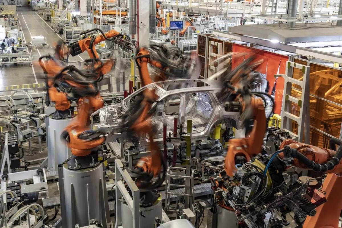 4099 Kinija Pirmauja Pasaulyje Pagal Robotų Diegimą