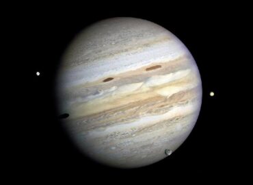 4103 Jupiteris Ir Jo Palydovai Voyager1 Akimis