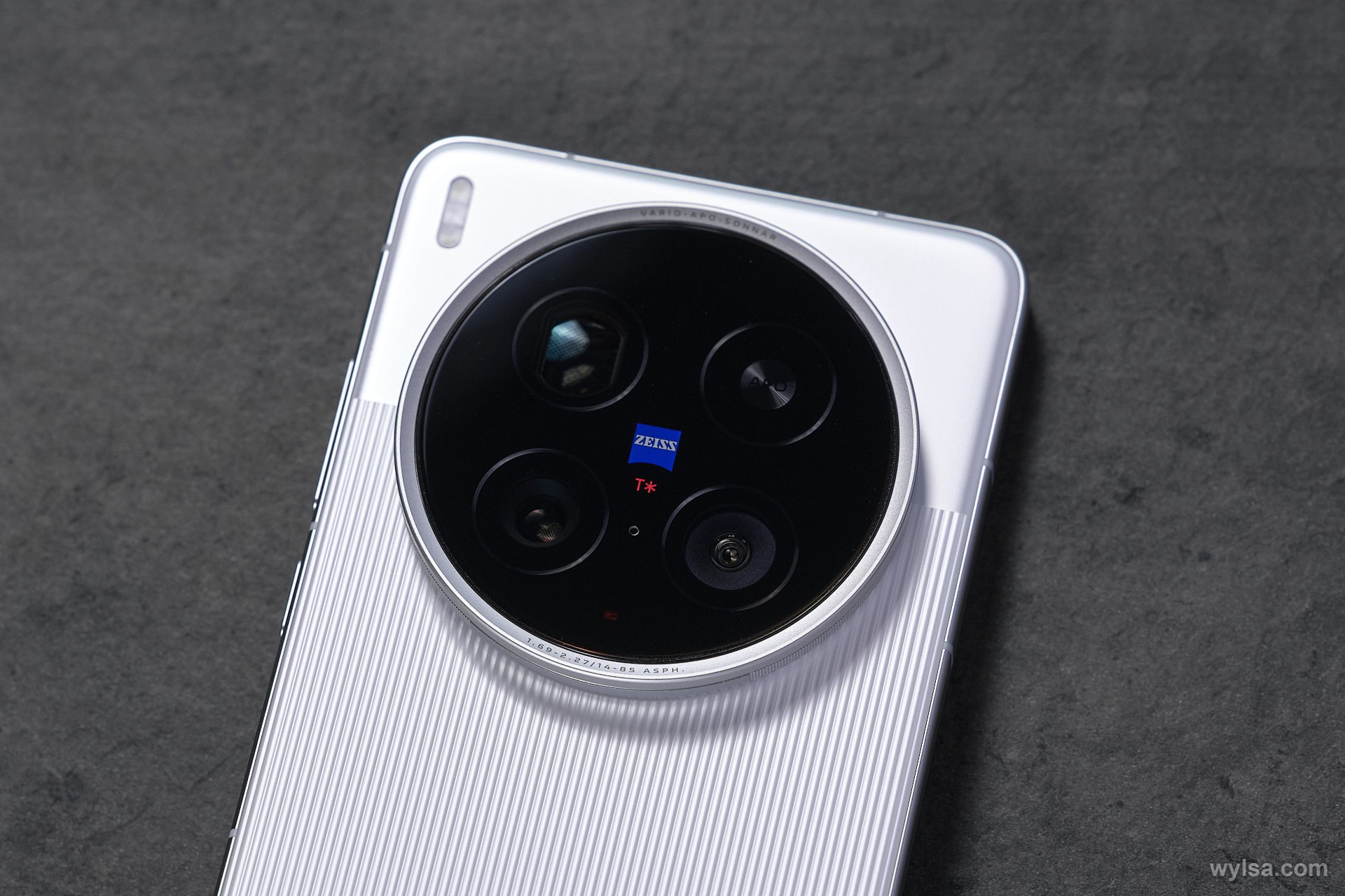 5203 Nauji Kinijos Flagmanai Nustebins Pažangiomis Kameromis