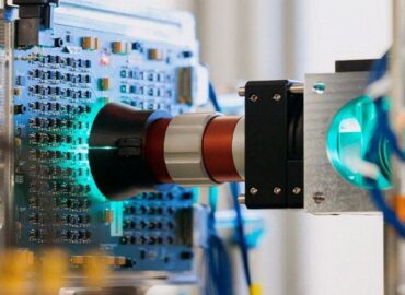 693 Microsoft Pristatė Optinio Kompiuterio Prototipą