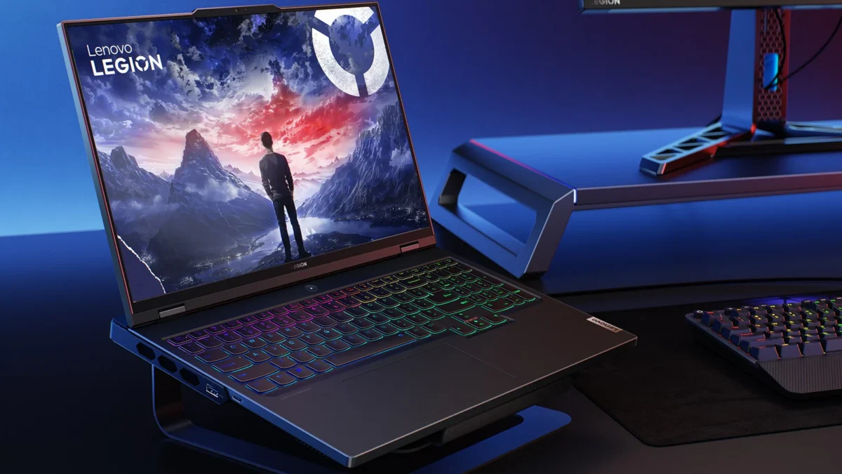 Lenovo pristatė naują Legion Pro 7 žaidimų nešiojamąjį kompiuterį
