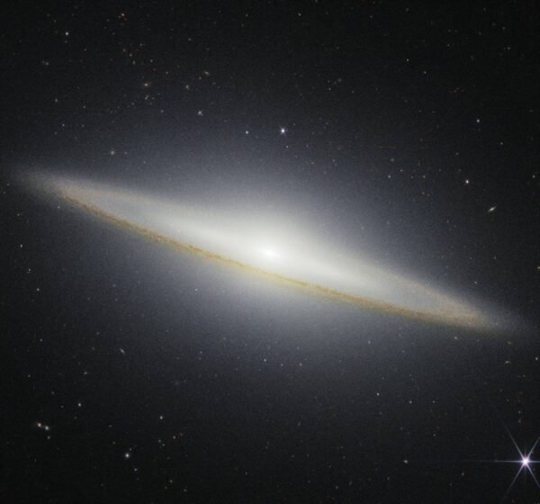 3486 Sombrero Galaktikos Grožis Atskleistas James Webb Teleskopu