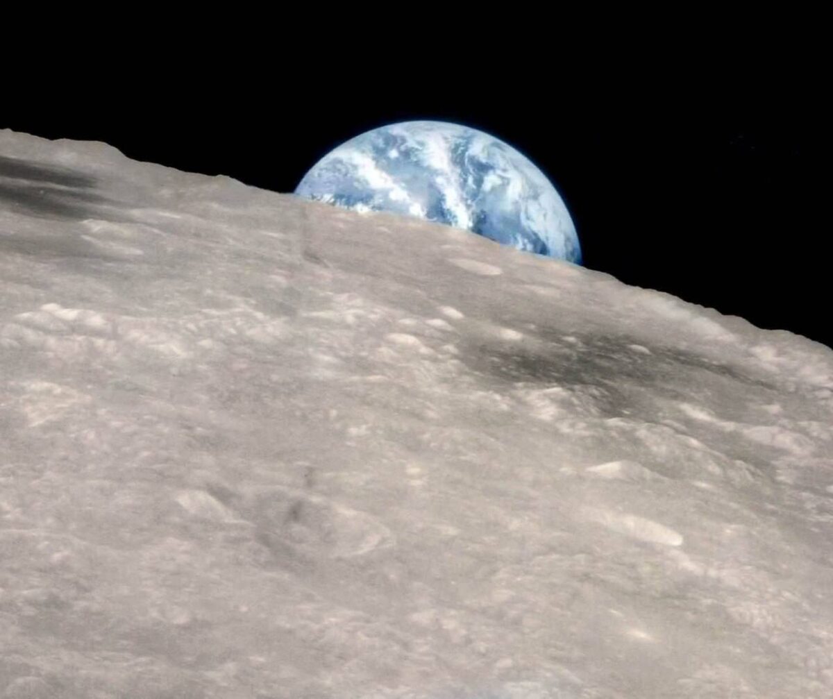 4274 Istorinis Zond8 Skrydis Atskleidžia Žemės Ir Mėnulio Grožį