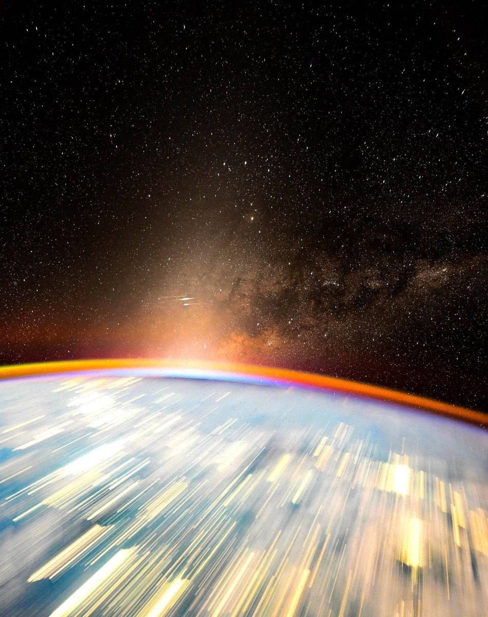 4290 Naujas D Pettit Kadras Paukščių Takas Ir Atmosferos švytėj