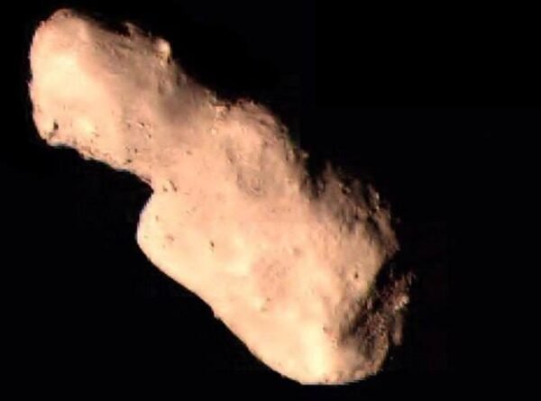 4316 Asteroidas Tautatis Artėjantis Prie Žemės Dangaus Kūnas