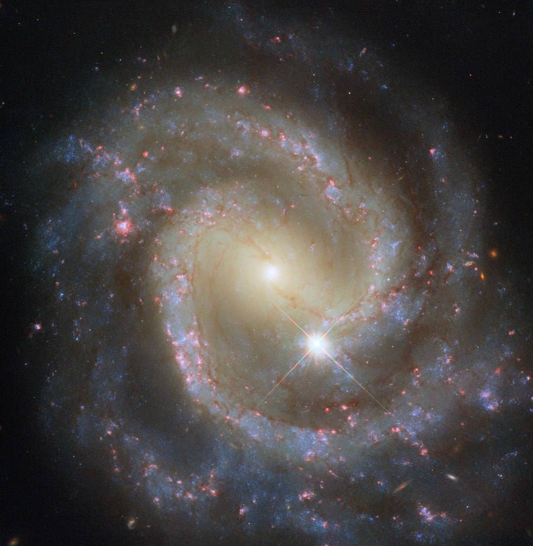 4375 Spiralinė Galaktika Ngc 3507 Hubble Savaitės Nuotraukoje