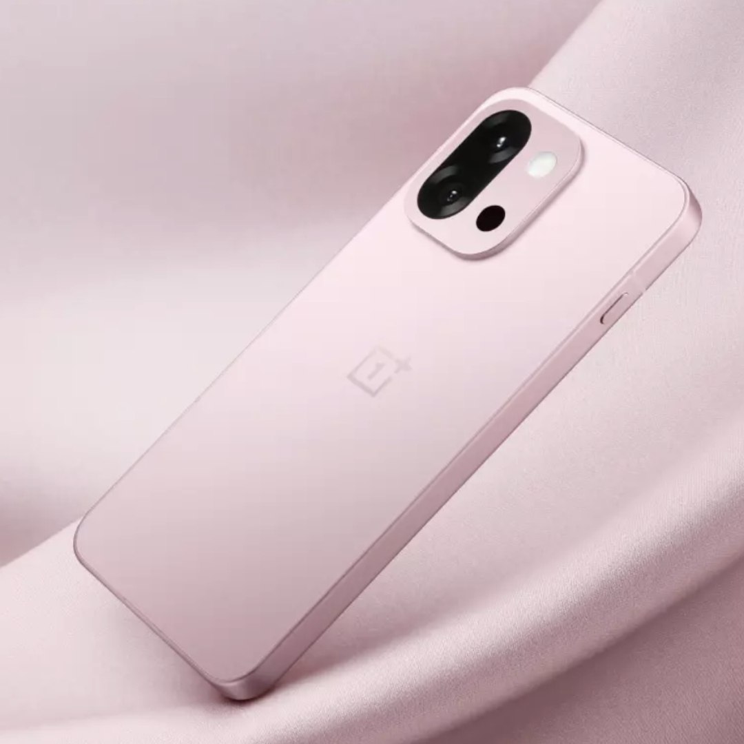5575 Oneplus 15t Debiutuoja Su įspūdinga Baterija Ir Snapdragon 8