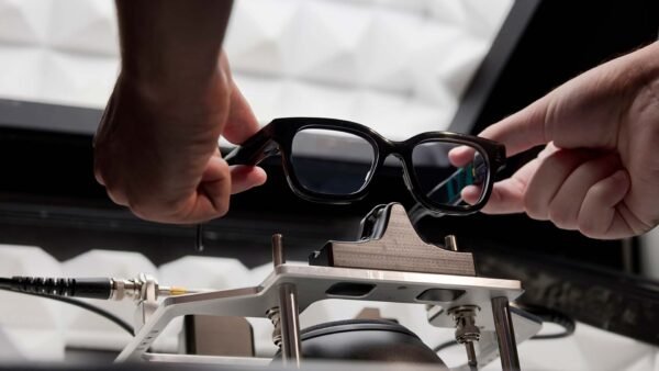5875 Magic Leap Ir Google Pristato Naujus Lengvus Išmaniuosius Ak