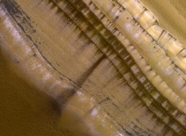 10088 Pavasario Lavinos Marso Poliarinėje Uoloje