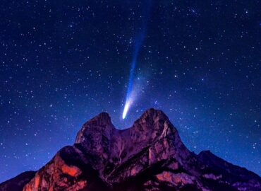 10093 Kometa Lemmon Virš Pedraforkos Kalno Ispanijoje