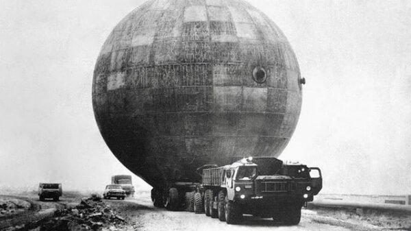 10184 Kaip Skystasis Vandenilis Buvo Transportuojamas į Baikonuro