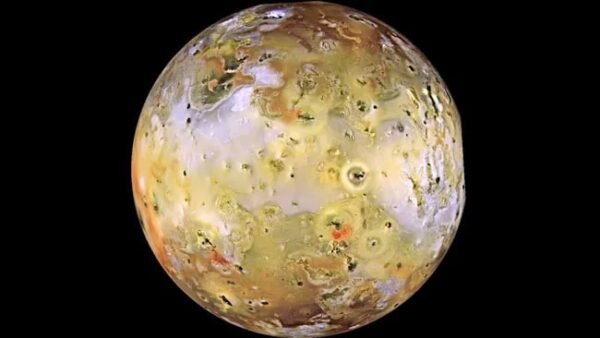 10598 Nauji Juno Misijos Duomenys Atskleidžia Io Ugnikalnių Paslap