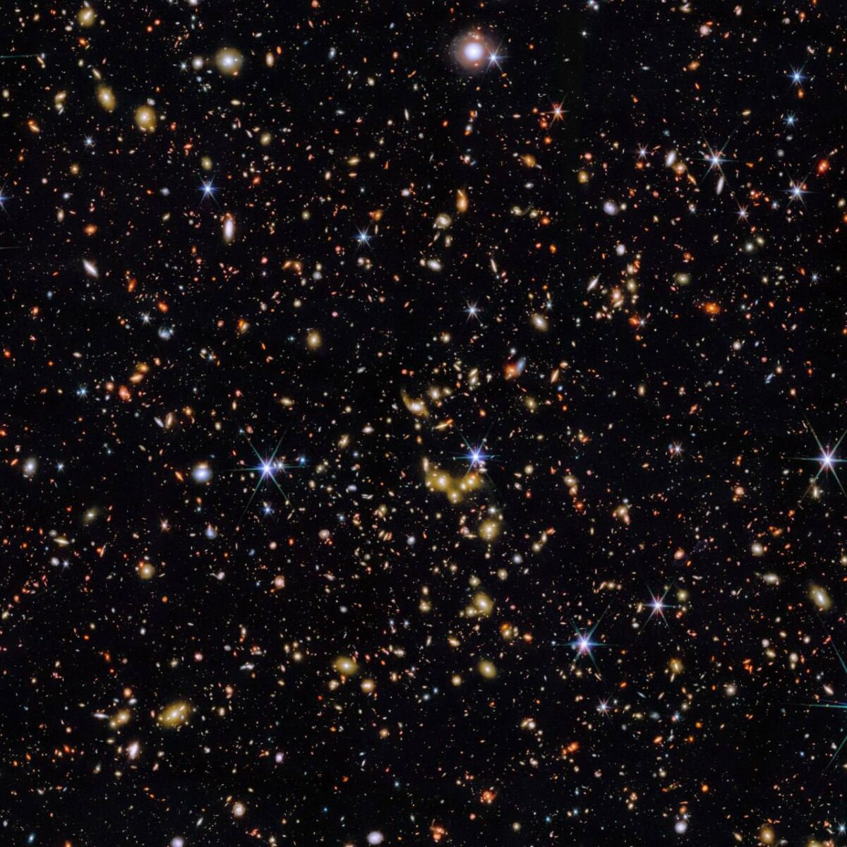 Kosminės paslaptys atskleistos James Webb ir Hubble teleskopų