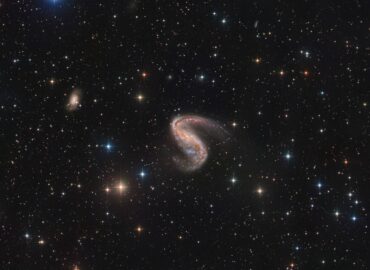 15477 Galaktika Su žvaigždžių Gimimo Paslaptimis Ngc 2442