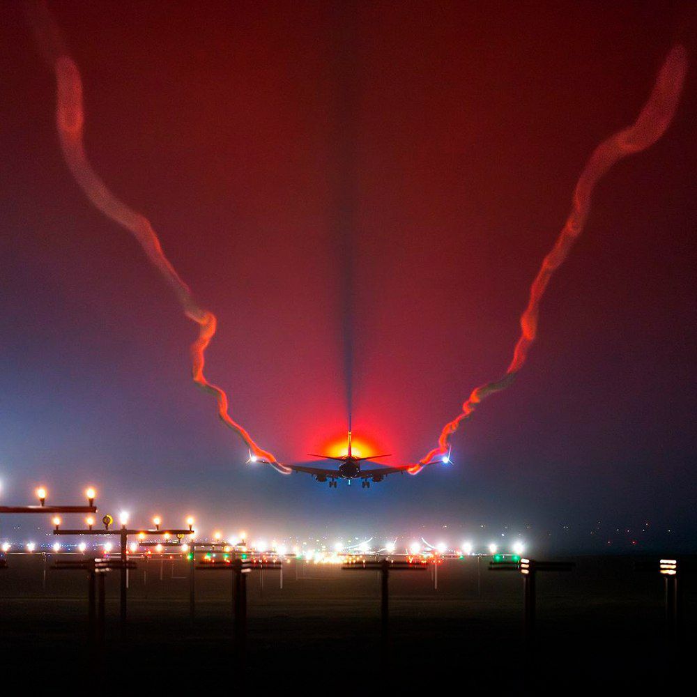 1618 Įspūdingas Lėktuvo Nusileidimo Kadras Užburia žiūrovus