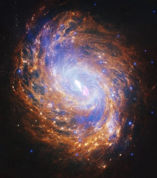 2185 Galaktikos Vėjai Spiralinėje Galaktikoje Ngc 1068