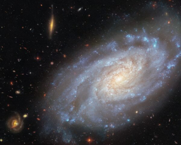 2929 Ngc 3370 Galaktika Atradimai Keičiantys Visatos Suvokimą
