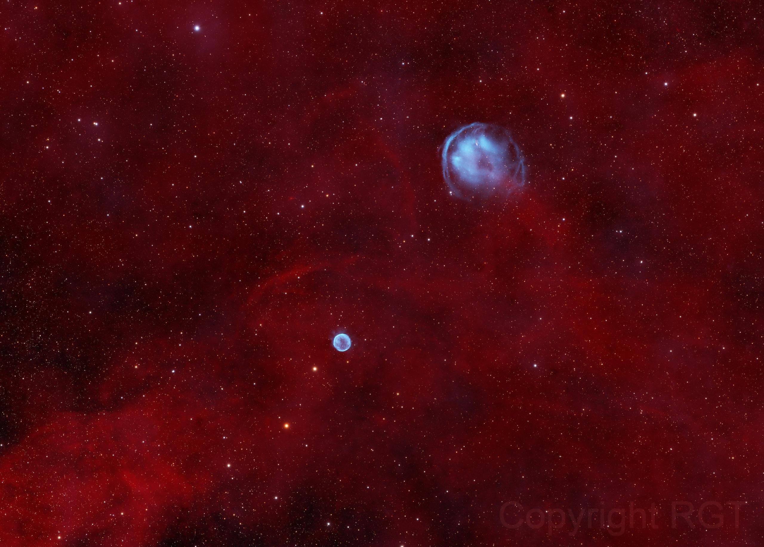 2933 Paslaptingos Planetarinės ūko Hfg1 Ir Abell 6 Savybės