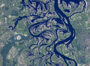 2944 Dniepro Upės Grožis Iš Kosmoso