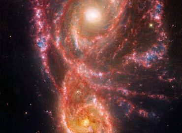 3492 Galaktikų Susijungimas Ngc 2207 Ir Ic 2163 Kelionė į Vienyb