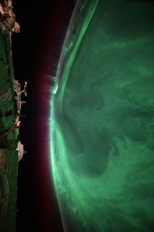 4437 Auroros Grožis Iš Tarptautinės Kosminės Stoties