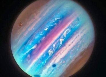 4501 Jupiteris Ultravioletinėje šviesoje Nuostabūs Atradimai