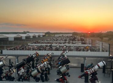 4527 Nuotolinės Teleskopų Fermos Kosmoso Tyrinėjimas Iš Namų