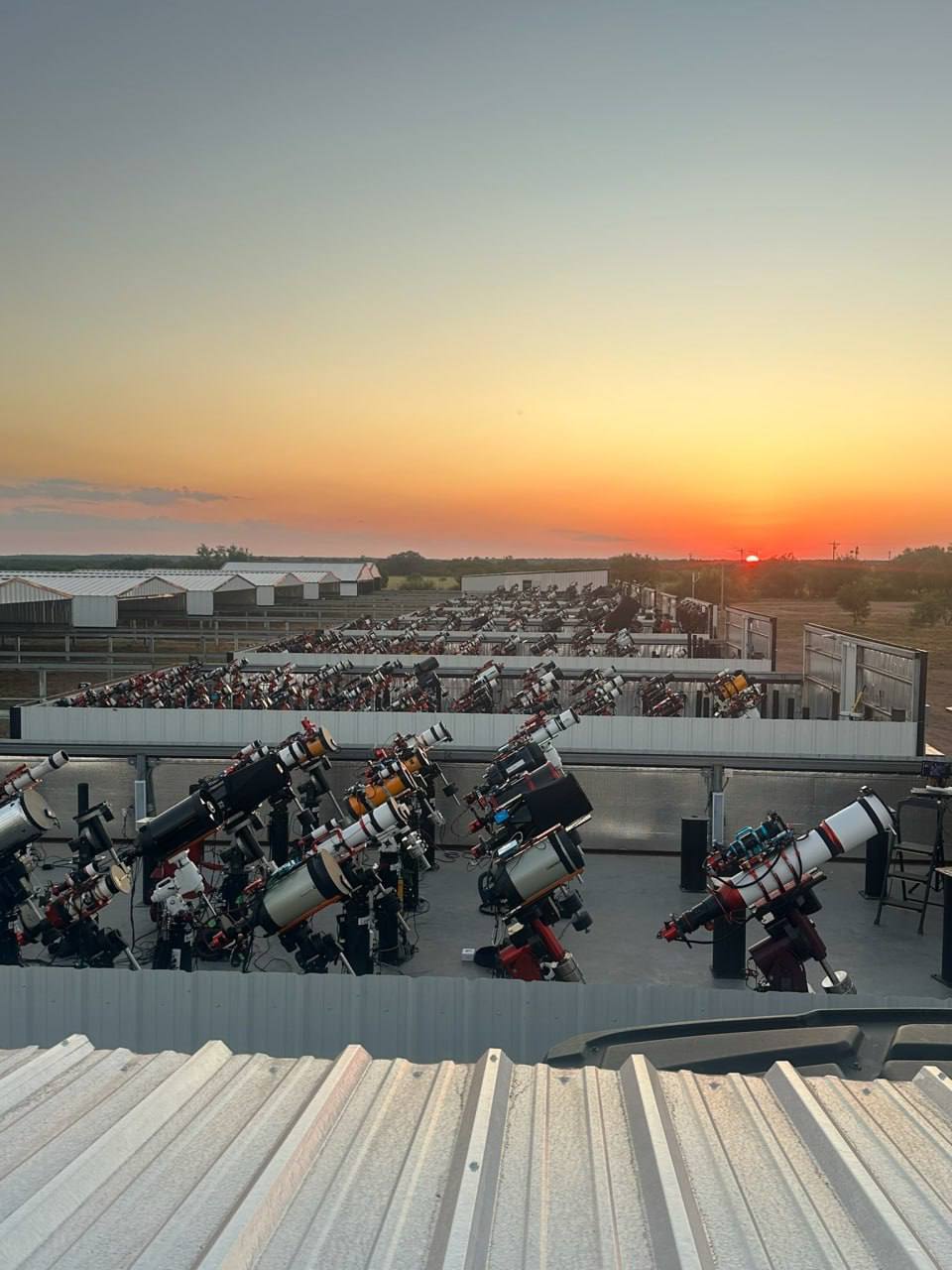 4527 Nuotolinės Teleskopų Fermos Kosmoso Tyrinėjimas Iš Namų