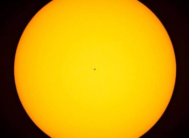 4544 Saulės Ir Žemės Dydžio Skirtumas