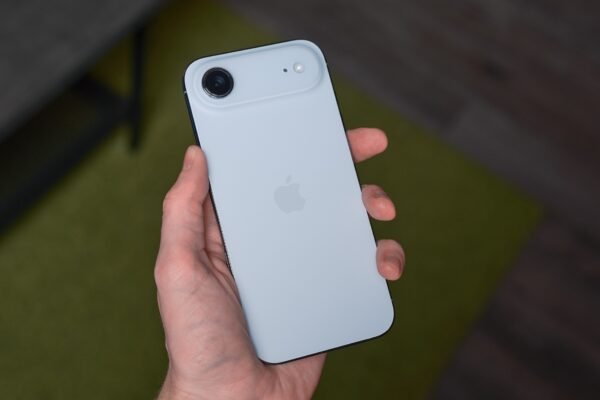 6085 Londono Gatvėse Plėšikai Medžioja Tik Iphone Telefonus