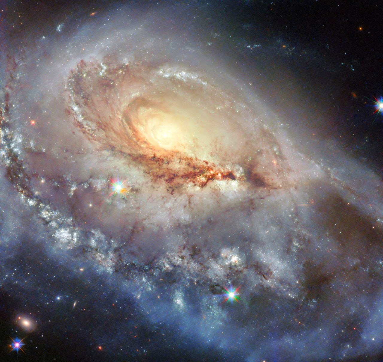 10243 Galaktikos Ngc 1961 Grožis Užfiksuotas Hubble Teleskopu
