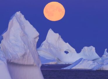 10253 Mėnulio Pakilimas Virš Grenlandijos Ledynų