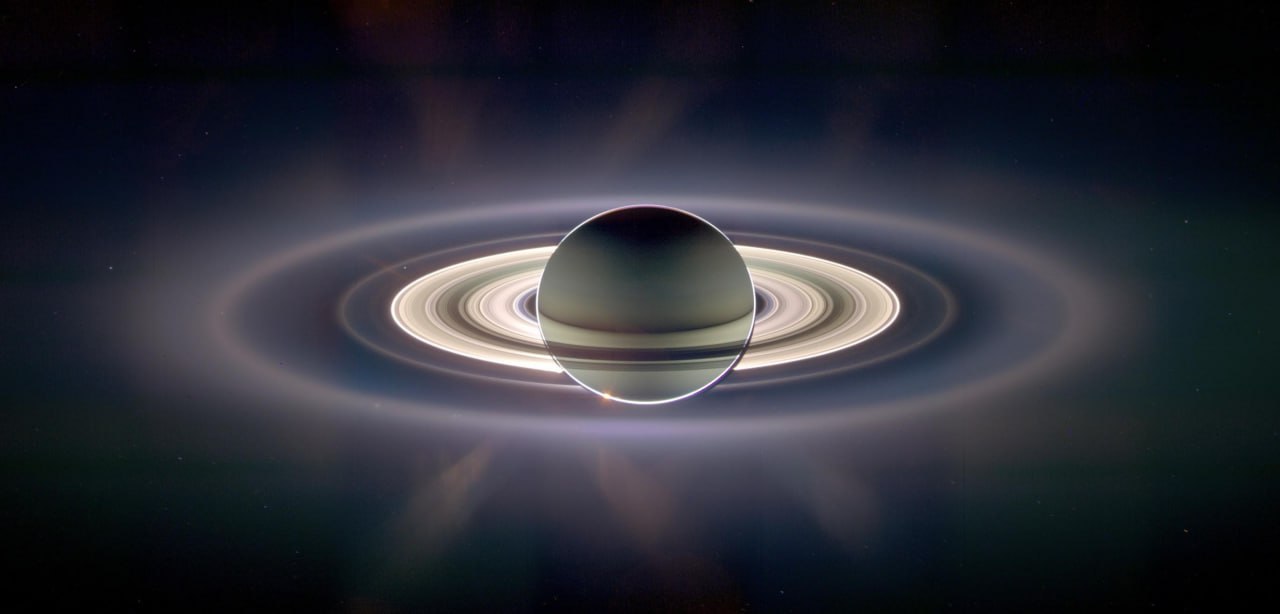 10259 Įspūdinga Saturno Iš Tamsos Užfiksuota Cassini Nuotrauka