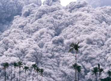 10266 Vulkanas Pinautubo Ir Masinis Evakuacijos Automobiliais